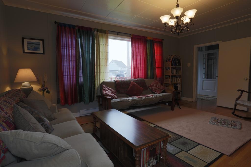 Meems Elliston B&B Eksteriør billede